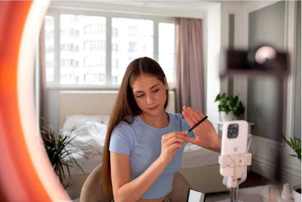 6 AI UGC Videos That Look 100% Real